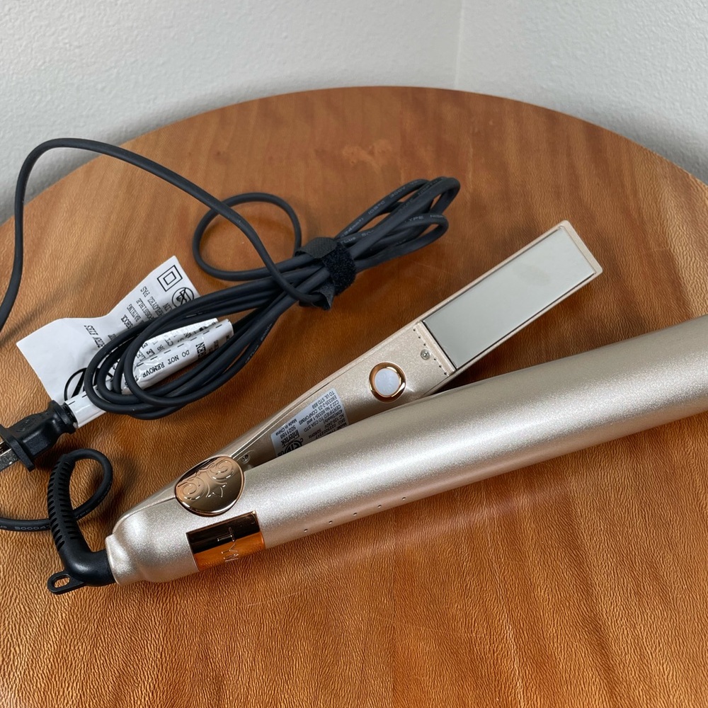 Tyme Iron Pro 2-in-1 Hair Curler Straightener Gold Works Great!
